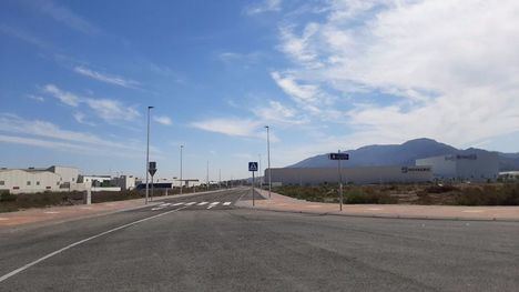 FOT. Abierto al tráfico los nuevos viales en el Parque Industrial