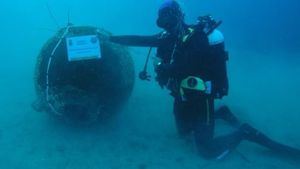 La Armada recupera y neutraliza una Mina de Orinque en Mazarrón