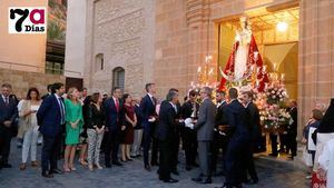 VÍDEO y FOTOS La Patrona, arropada en su procesionar por Alhama