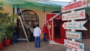 FOTOS Alhama se prepara para la llegada de Papá Noel