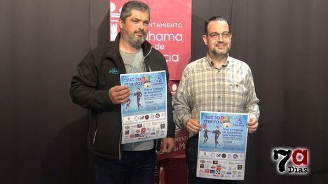 VÍD. Un bautismo de buceo para celebrar Los Mayos de Alhama