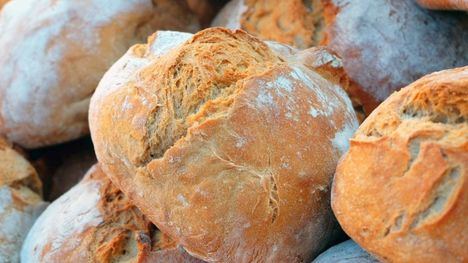 Los panaderos de Alhama se suman al parón del 28 de octubre