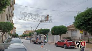 VÍDEO Comienza la instalación del alumbrado navideño