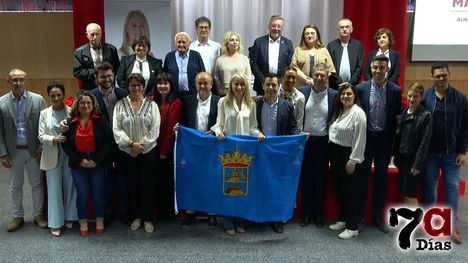 V. El PSOE conserva los pilares de su equipo y suma una cara nueva