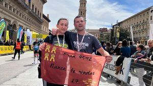 FOT. La maratón de Zaragoza también contó con los Coym