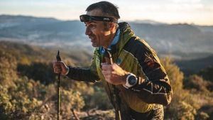 Triplete de carreras para Paco Mendoza