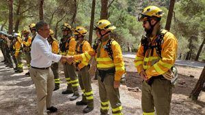 FOT. La UME se entrena contra incendios en Sierra Espuña