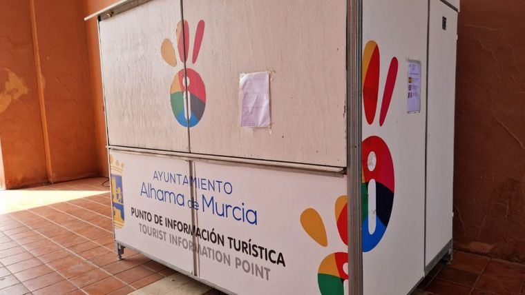 El PSOE critica el cierre del Punto de Información Turística del Condado