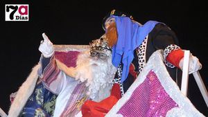 VÍDEO/FOTOS Los Reyes Magos traen la ilusión a los alhameños