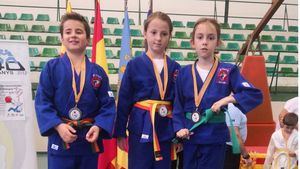 Los judocas alhameños se traen tres medallas de Valencia