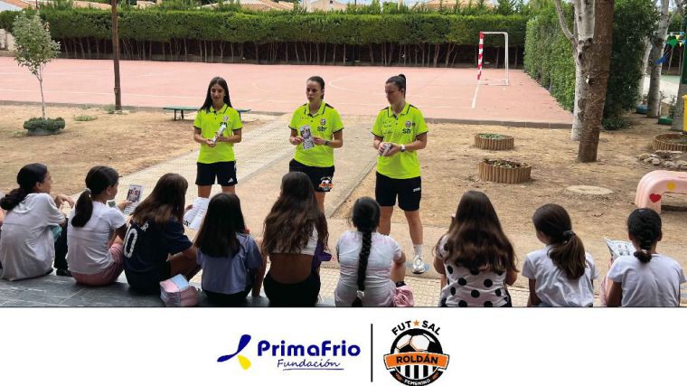 La Fundación Primafrio y STV Roldán FSF colaboran para seguir impulsando el fútbol sala femenino