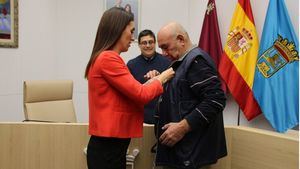 Francisco Pérez, peón del Ayuntamiento, se jubila