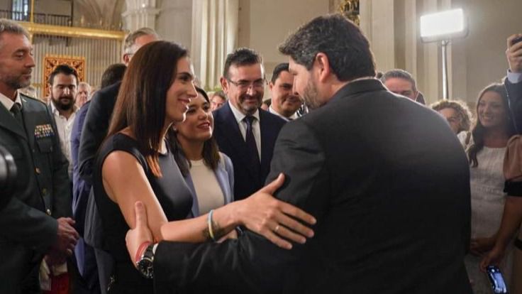 La alcaldesa se reúne con la ministra Ribera y el presidente L. Miras