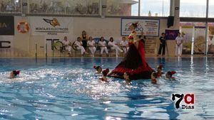VÍD. El Club Sincro Alhama se pasa al 'aqua-flamenco'
