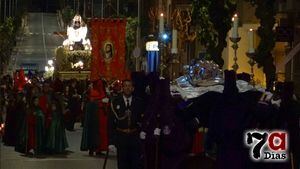 Solemne procesión del Santo Entierro con las cinco hermandades