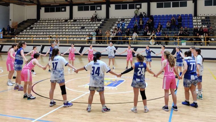 El infantil femenino perdió el partido en la segunda mitad