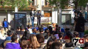 Los colegios de Alhama participan en la lectura pública colectiva de 'El espejo de Narciso'