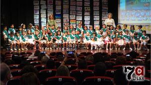 Los niños de 5 años del R. Codorníu se gradúan para empezar Primaria