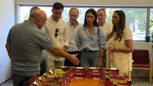 Visita de la alcaldesa y de la consejera de Agricultura a El Ciruelo