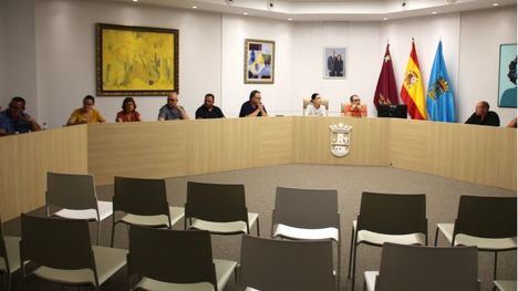 Reunión en el Ayuntamiento el pasado 5 de agosto con vecinos de Condado de Alhama y la Entidad Urbanística