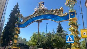 El arco de las Fiestas de este año recupera el Real de la Feria