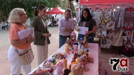 Artesanía y productos tradicionales, en la Plaza del Ayuntamiento