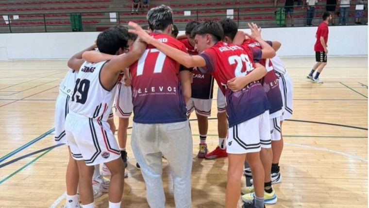 Debut en casa del cadete masculino con una gran victoria