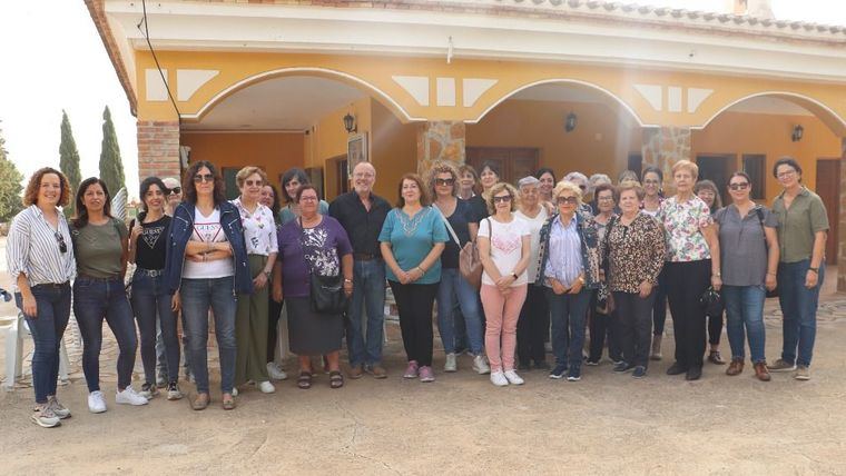 Viaje a Gebas y El Berro con motivo del Día de la Mujer Rural