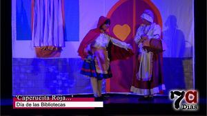 Caperucita Roja llena el Teatro Velasco de niños, padres y abuelos