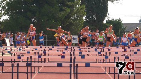 Alhama acoge la vuelta de la competición regional en pista