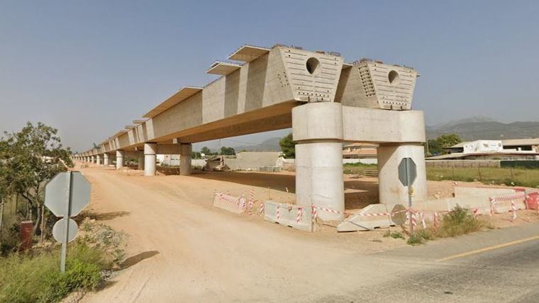 Herido al caer de altura en las obras del AVE en Alhama de Murcia