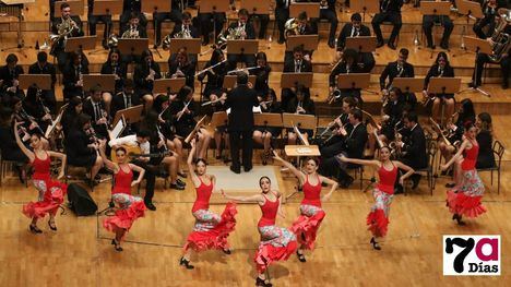 VÍDEO/FOTO Magnífica y emotiva actuación de la Agrupación Musical