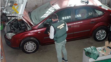 Detenido el dueño de un taller mecánico ilegal en Alhama
