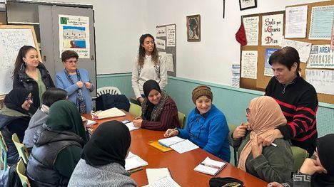 El Ayuntamiento reforzará el convenio con Cáritas para apoyar su labor