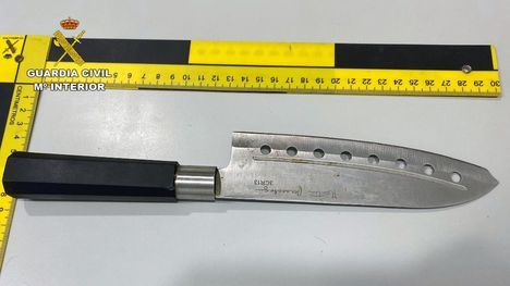 Agrede a su inquilina con un cuchillo en Puerto de Mazarrón