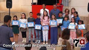 Homenaje a los autores de los mejores cuentos infantiles del concurso José Calero Heras