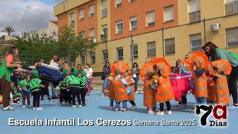Niños de Los Cerezos cierran la Semana Santa de 2025 con la procesión del Encuentro