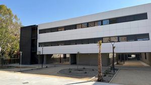 La falta de climatización obliga a suspender por tercera vez las clases en el IES Valle de Leiva