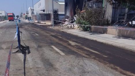 Reabren los viales del Parque Industrial tras el incendio
