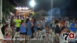 Las migas reúnen a familiares y amigos en las fiestas de La Costera