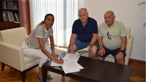 El Ayuntamiento eleva hasta los 15.000 euros el convenio con Un Poco es Mucho