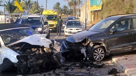 Detenido en Mazarrón tras un accidente por robos con violencia y sustraer vehículos