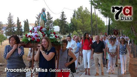 La Purísima Concepción procesiona por Gebas con decenas de fieles