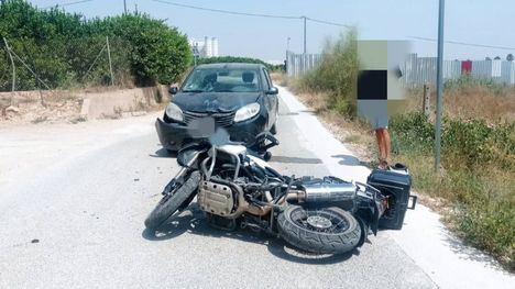 Accidente en Librilla de una moto y un turismo con un herido leve