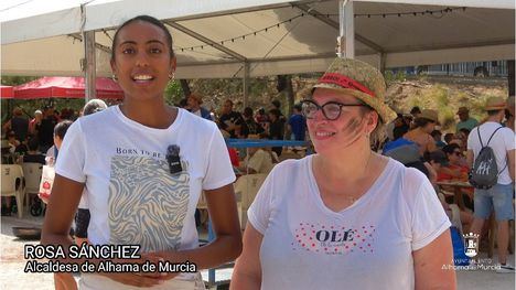 La alcaldesa elogia la labor del Comisión de Fiestas de El Berro