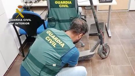 Detenido en Totana el autor del robo de siete patinetes en un super