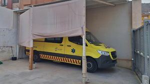 La ambulancia del 061 alcanza los 50ºC en verano por falta de un aparcamiento techado