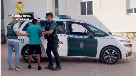 Detenido en Totana un violento delincuente por siete robos en viviendas y amenazas