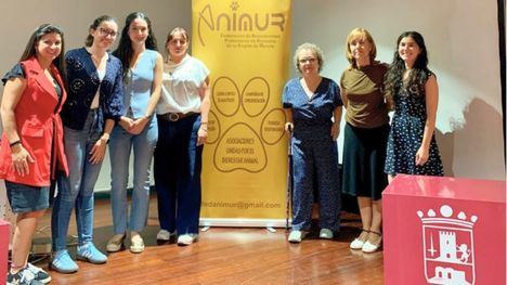 Medio centenar de asistentes al curso de colonias felinas