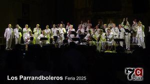 Los Parrandboleros ponen al público de pie con sus canciones